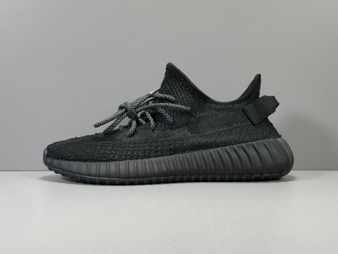 GOD 이지부스트 350 V2 블랙 리플렉티브