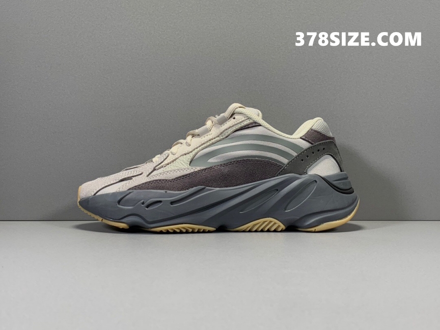 GOD 이지부스트 700 테프라