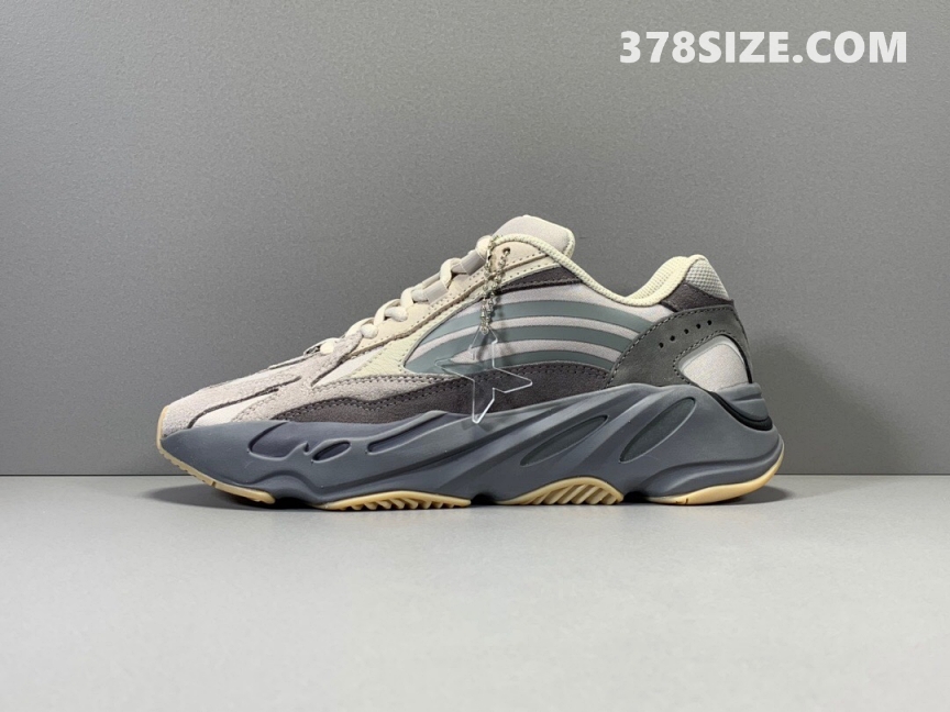 X 이지부스트 700 테프라