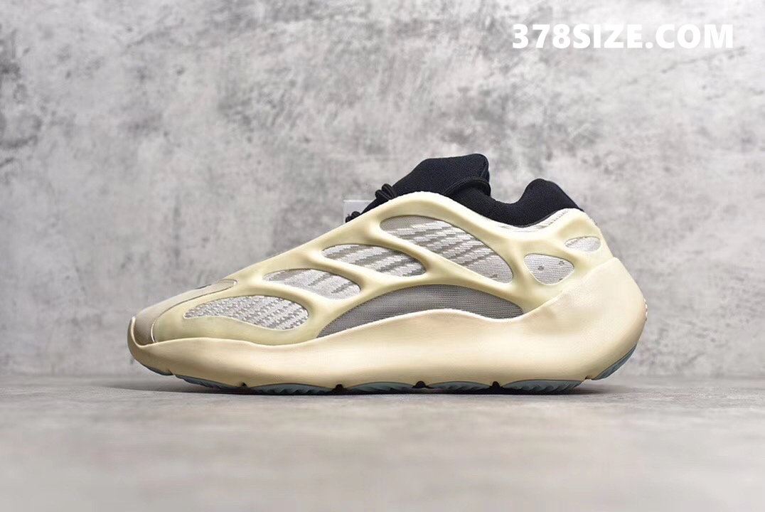 PK 이지부스트 700V3 아자엘