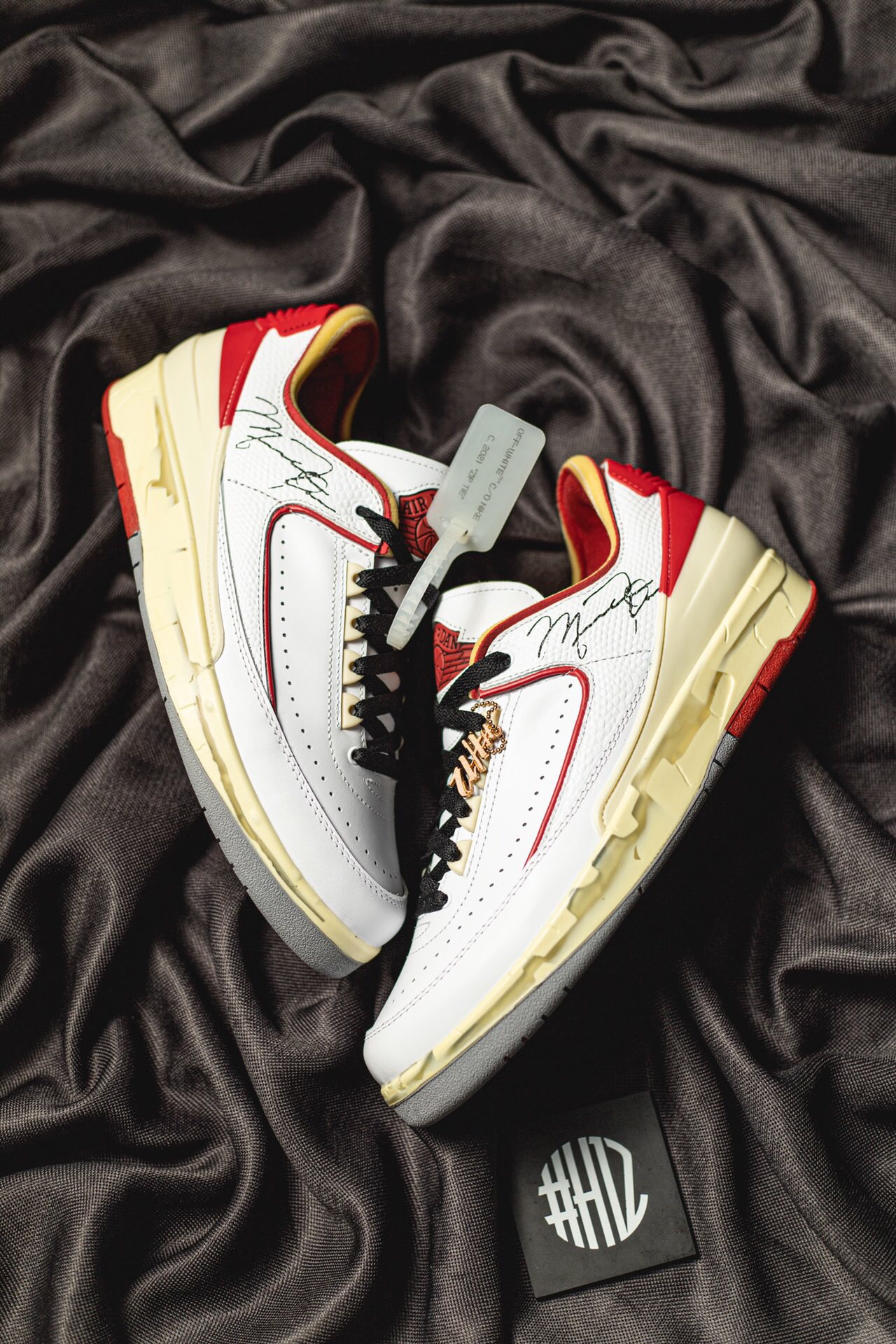 H12 OFF-White x Air Jordan 2 LowWhite and Varsity Red
