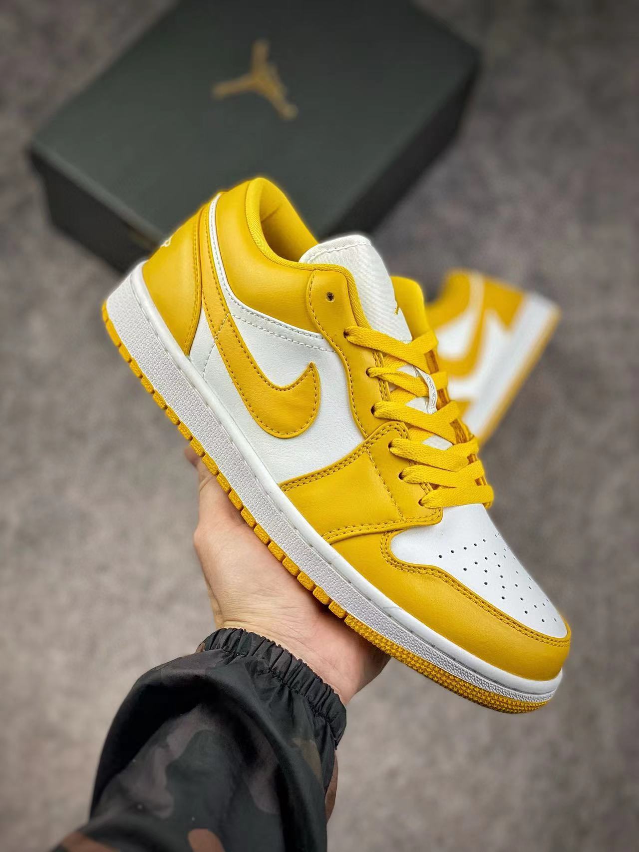 조던 1 로우 폴른 553558-171