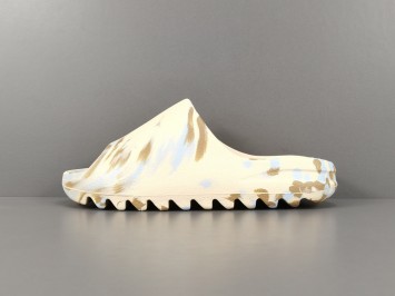 GOD YEEZY SLIDE GW1932