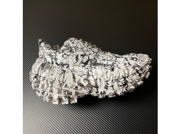 OK 발렌시아가 디펜더 스니커즈 685613W2RG19010