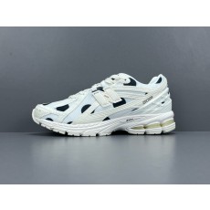 SD 뉴발란스 1906R 폴카 닷 오프 화이트 M1906RPC