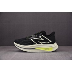 R 뉴발란스 퓨어셀 슈퍼컴프 트레이너 v2 블랙 써티 왓 - 2E 와이드 MRCXBK3