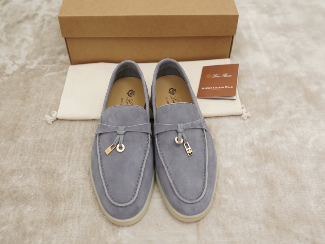 로로피아나 Loro Piana Summer Charms Walk