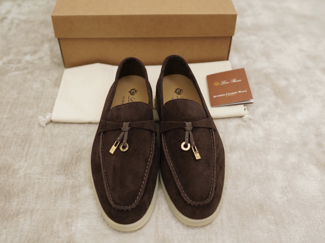 로로피아나 Loro Piana Summer Charms Walk