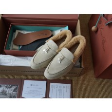 로로피아나 Loro Piana Summer Charms Walk