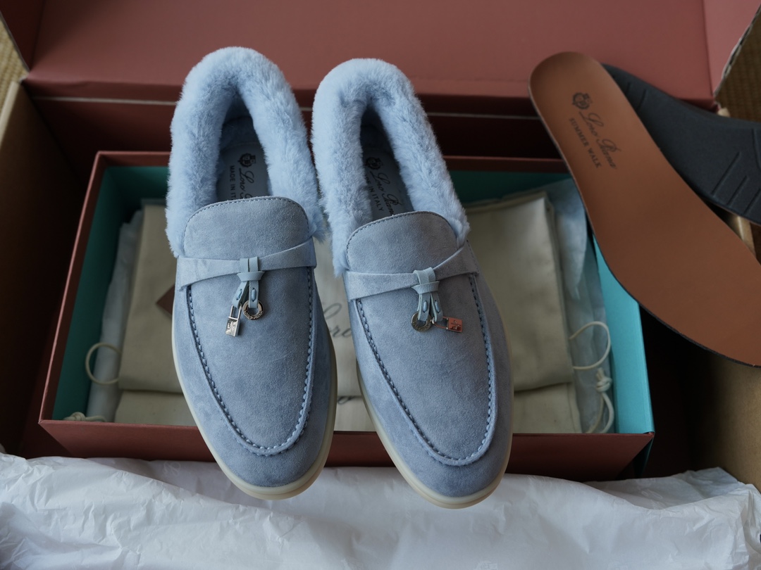 로로피아나 Loro Piana Summer Charms Walk