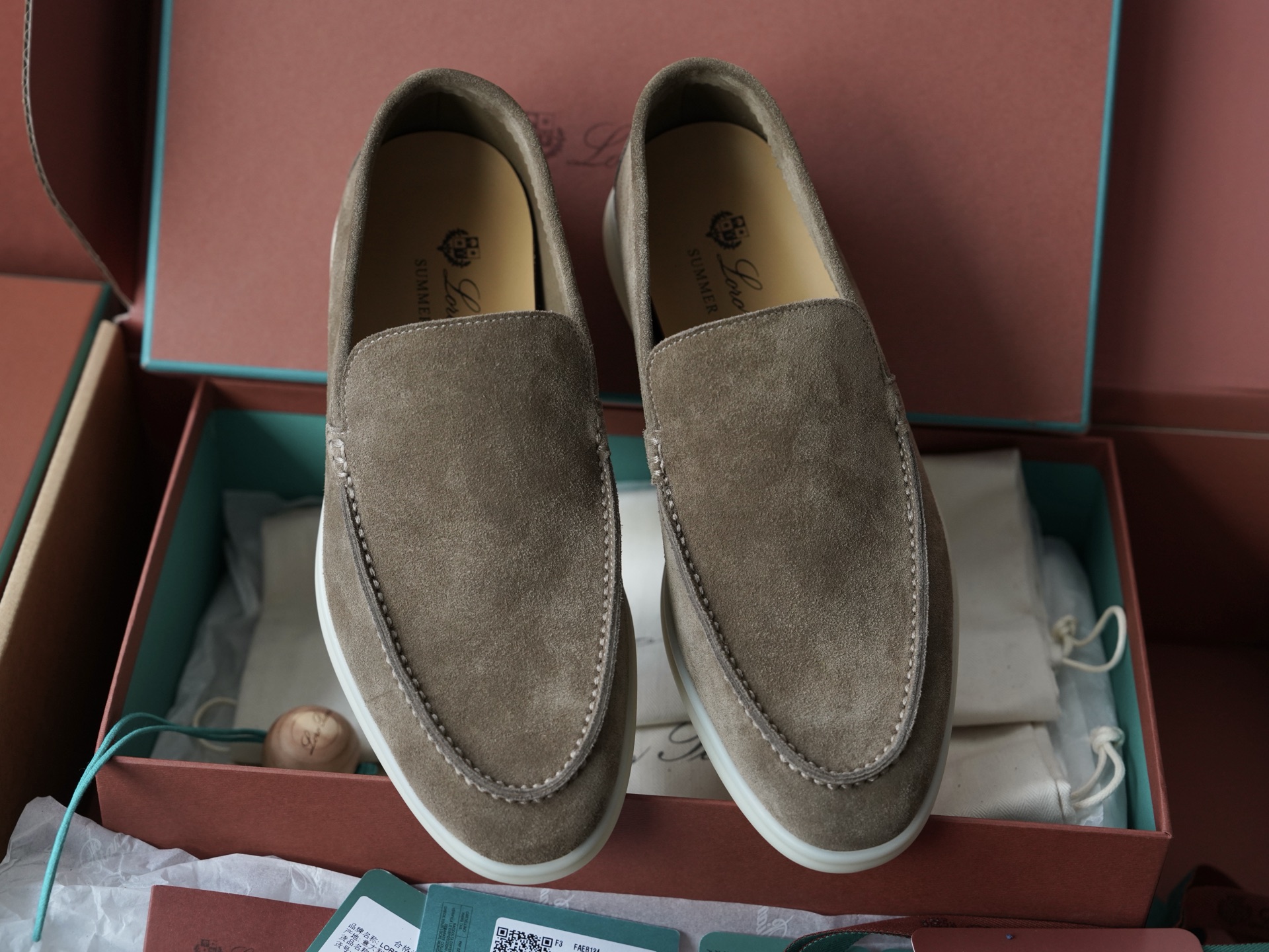 로로피아나 Loro Piana Summer Walk