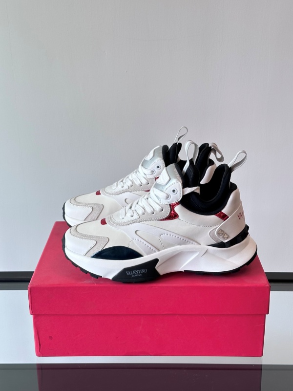 발렌티노 Valentino 스니커즈