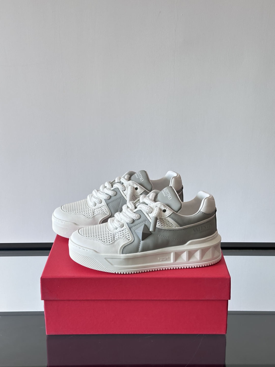 발렌티노 Valentino 스니커즈