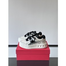 발렌티노 Valentino 스니커즈