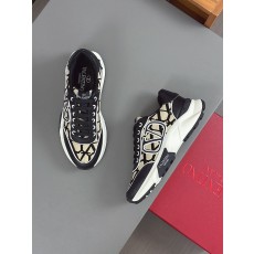 발렌티노 Valentino 스니커즈