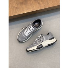 발렌티노 Valentino 스니커즈